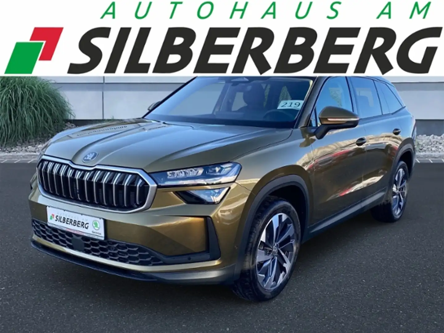Skoda Kodiaq 2.0 TDI 4x4 DSG Selection Vollausstattung! Gold - 1