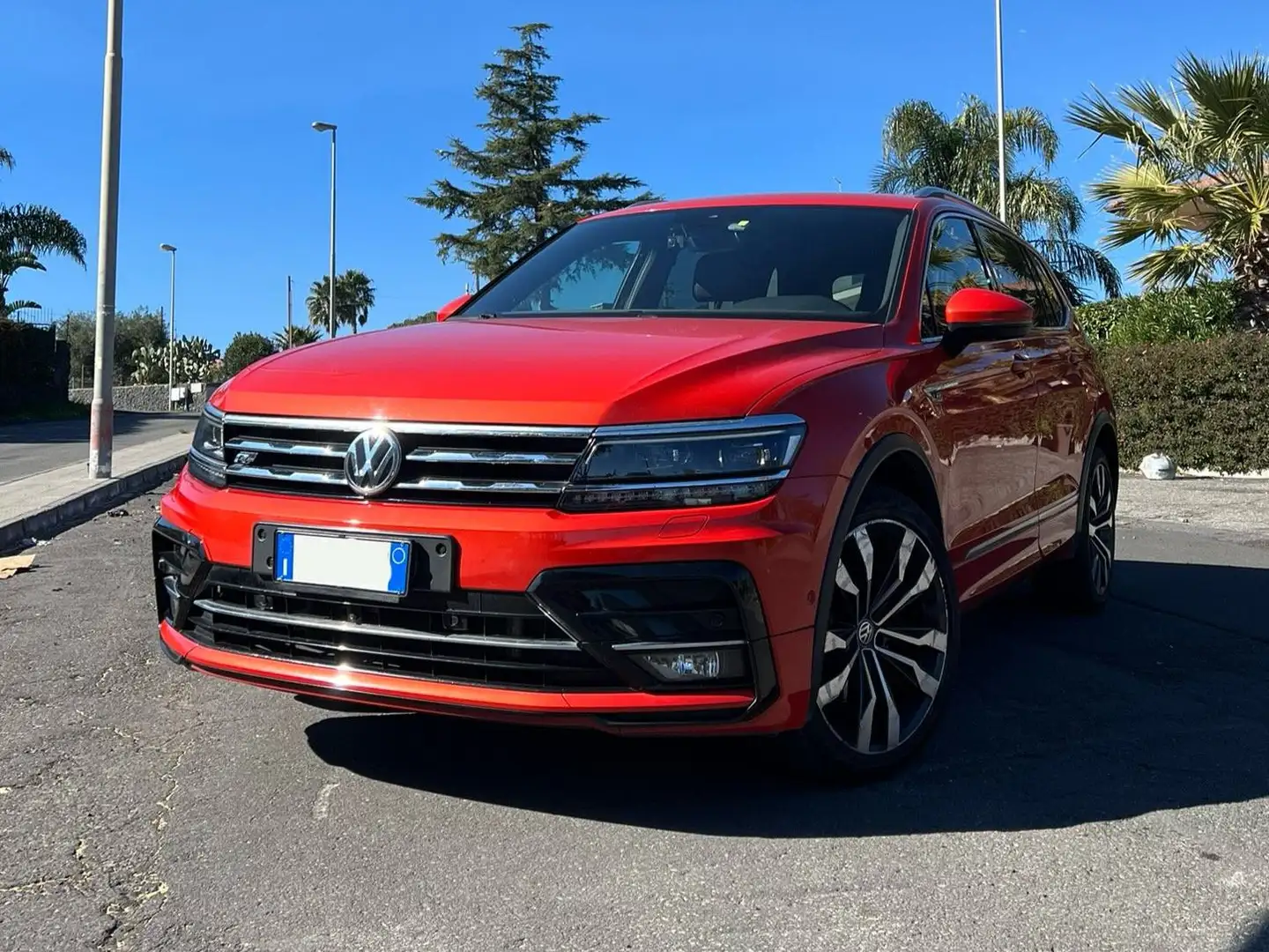 Volkswagen Tiguan Tiguan Allspace 2.0 Advanced R-Line 4motion 190cv Orange - 1