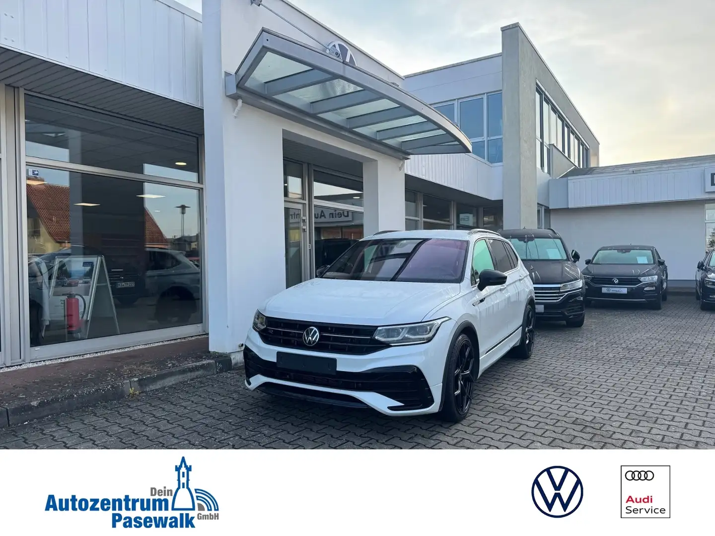 Volkswagen Tiguan Allspace BJ 2.0 TSI DSG 4M R-Line Weiß - 1