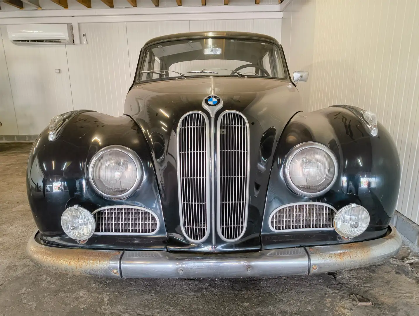 BMW 502 2.6 V8 Чорний - 1