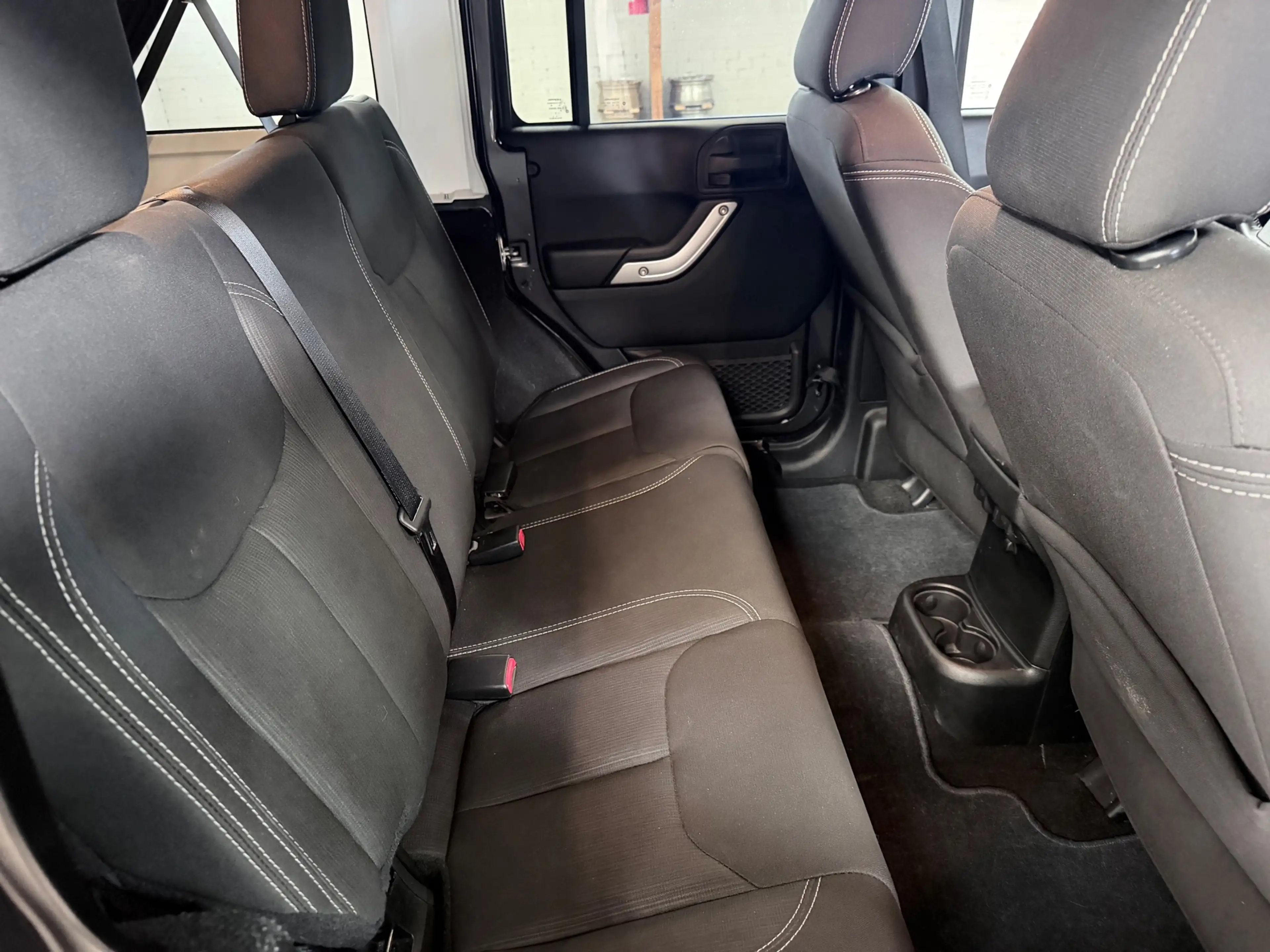 Jeep Wrangler JK - Unlimited 3.6 Sahara — photo 15