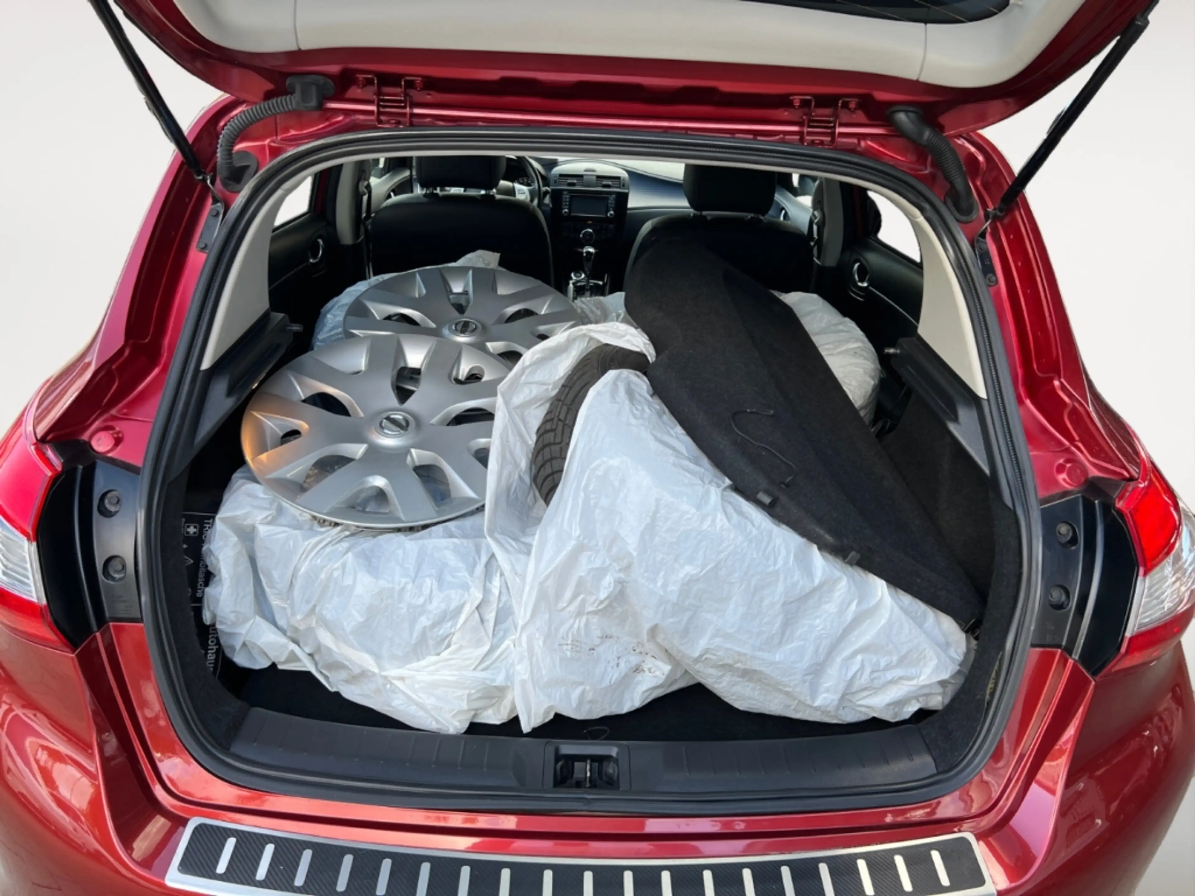 Nissan Pulsar Tekna Navi 360 Kamera LED Mehrzonenklima DAB SHZ K — photo 12