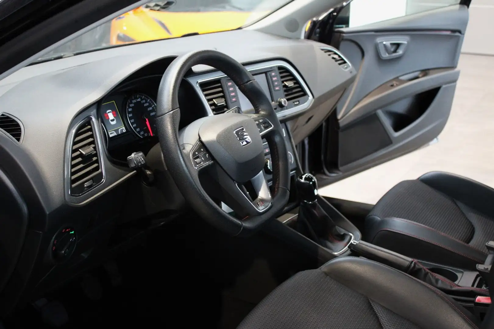 SEAT Leon LEON 2.0 TDI * FR-EDITION * NAVI/LEDER/LED/17" Noir - 2