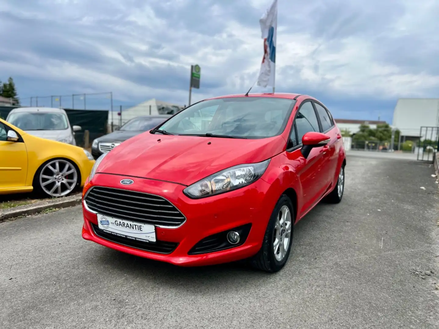 Ford Fiesta Sync Edition*GEPFLEGT*SHZ* Rot - 1