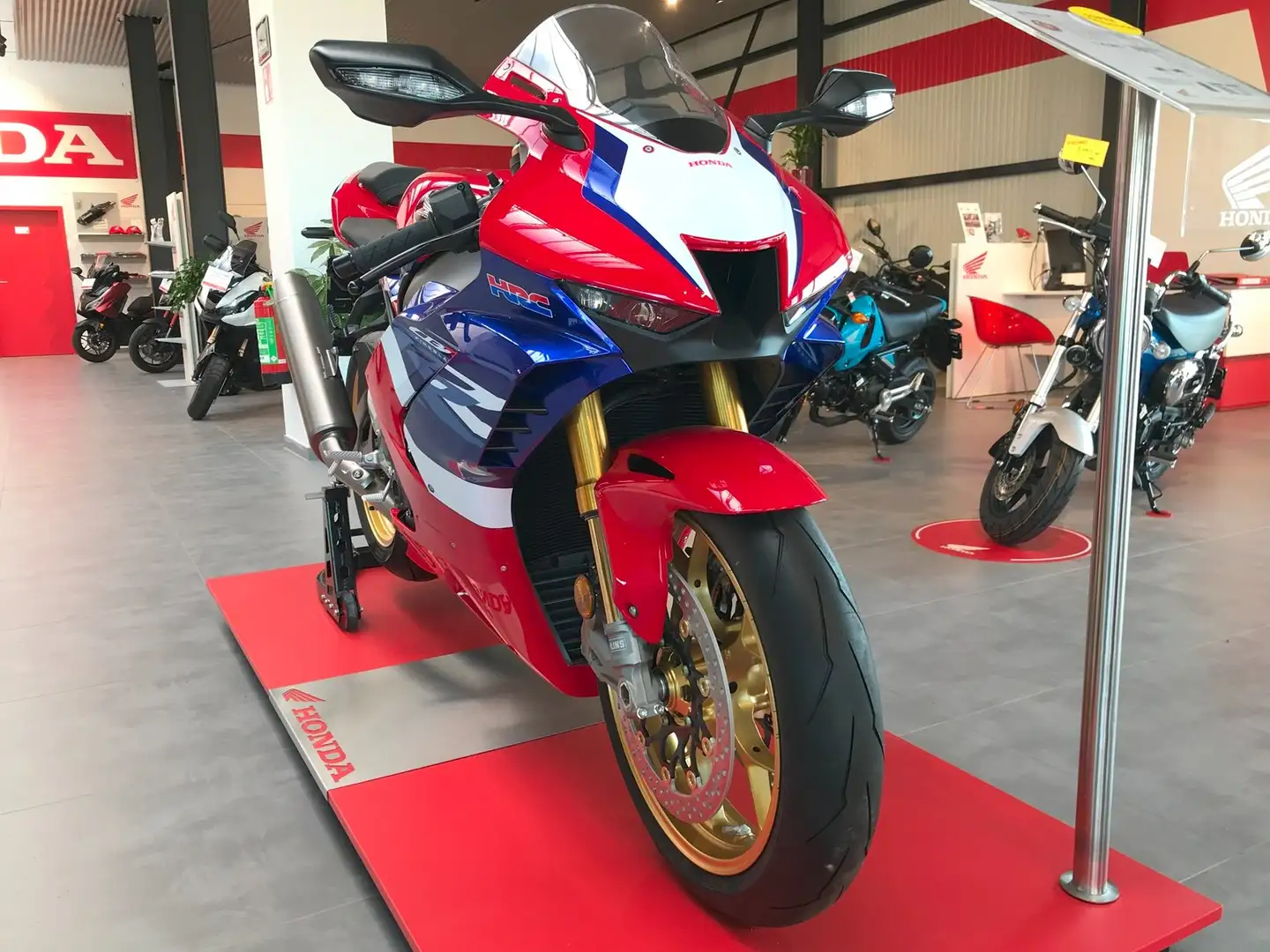 Honda CBR 1000 CBR1000RR-R SP Rojo - 2
