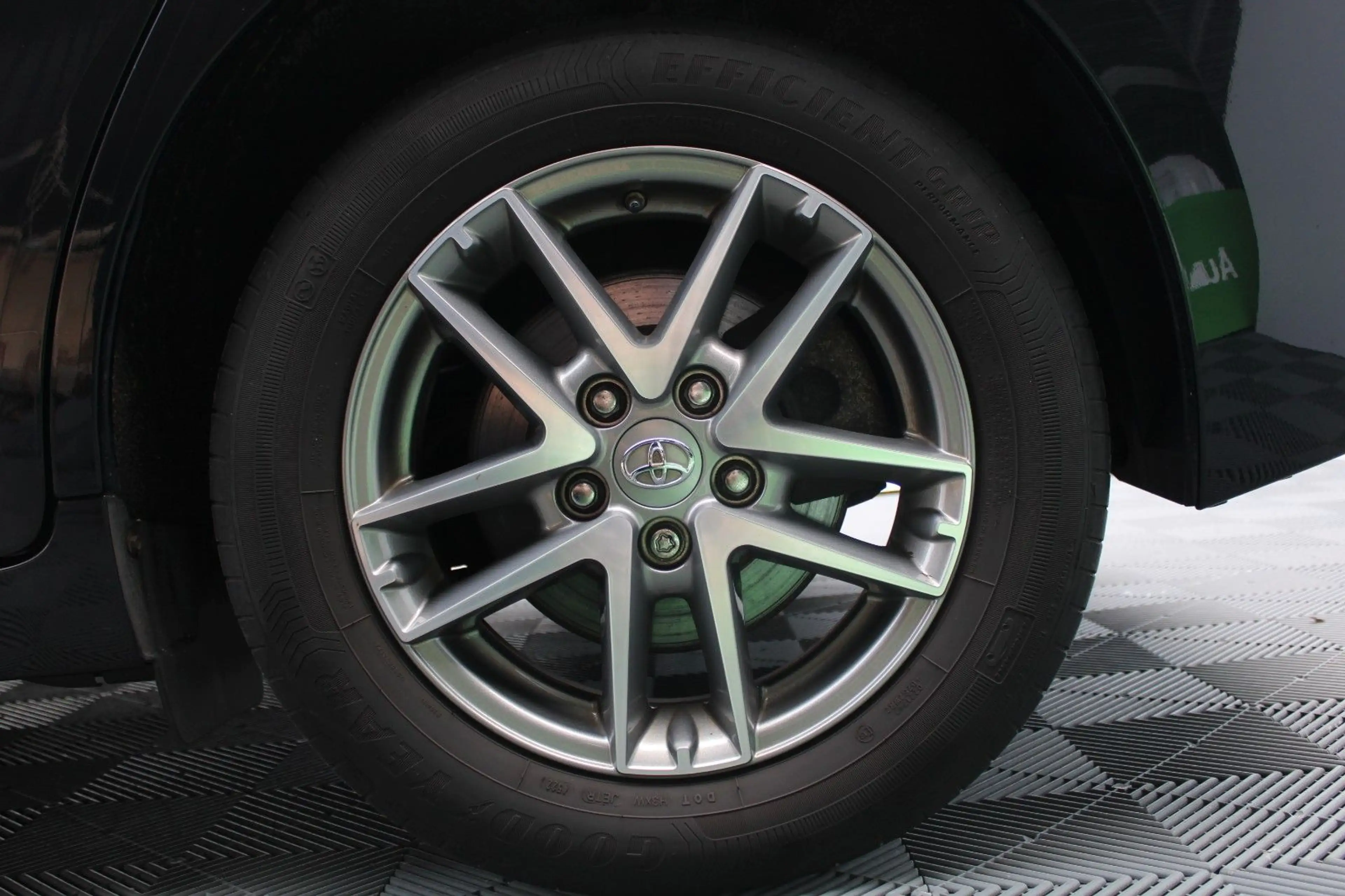 Toyota Verso SkyView Edition — photo 5
