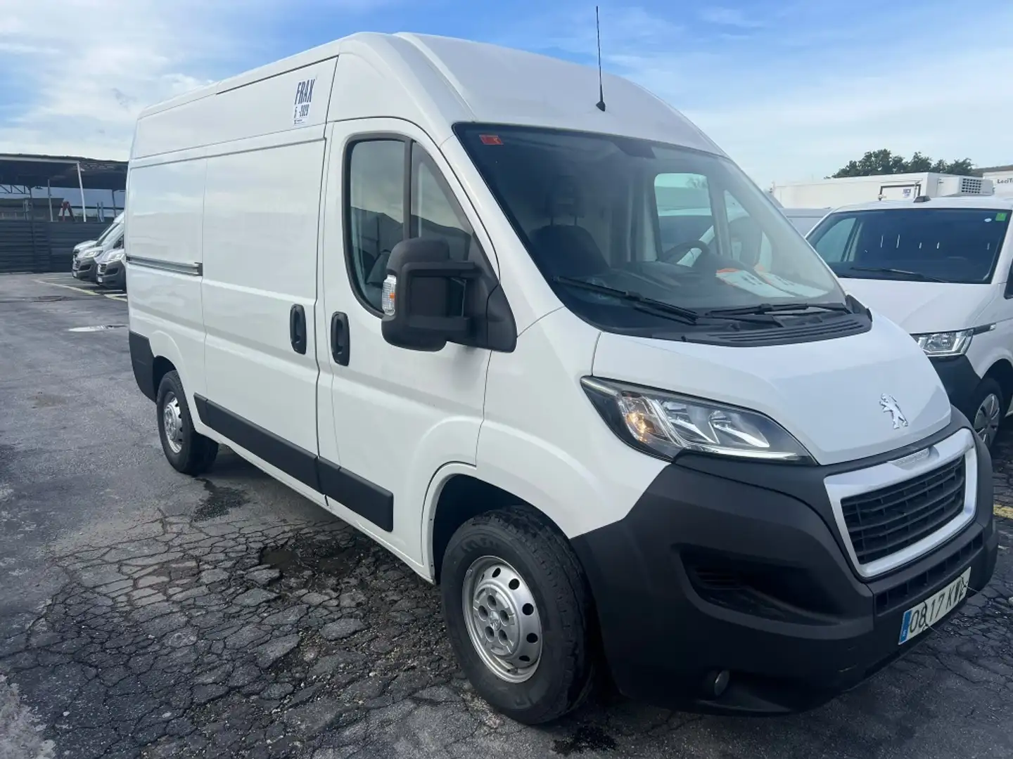 Peugeot Boxer Furgón 2.0BlueHDI 333 L2H2 110 Blanco - 2