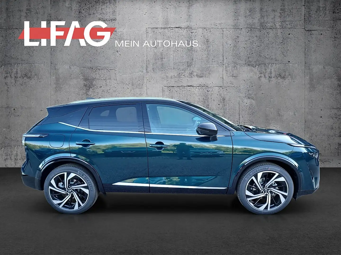 Nissan Qashqai 1,3 DIG-T MHEV Tekna+ Xtronic *ab €33.990,-* Grün - 2
