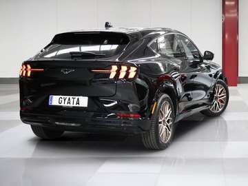 Premium RWD Rango extendido