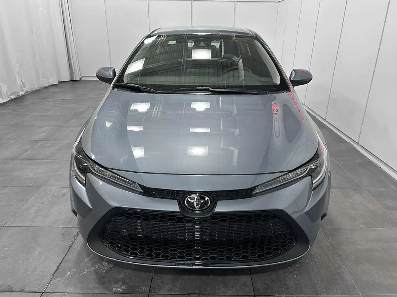 Toyota Corolla снимка Toyota Corolla