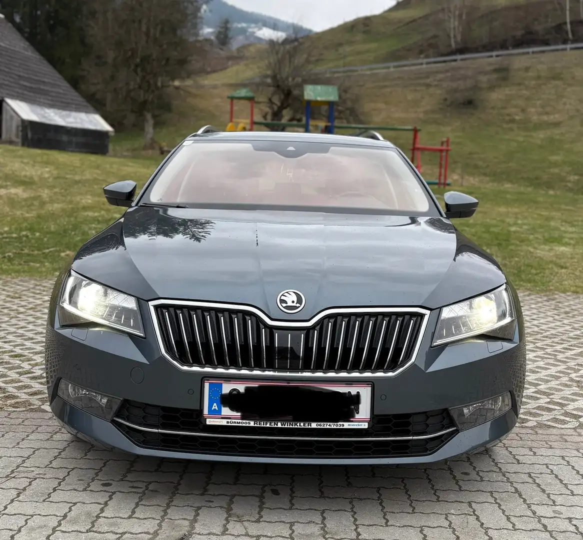 Skoda Superb Kombi 2,0 TDI 4x4 Style DSG - 1
