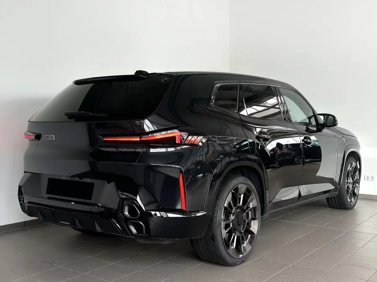 BMW XM 4.4 653CV HYBRID phev SPORT varie disp. Nero - 2
