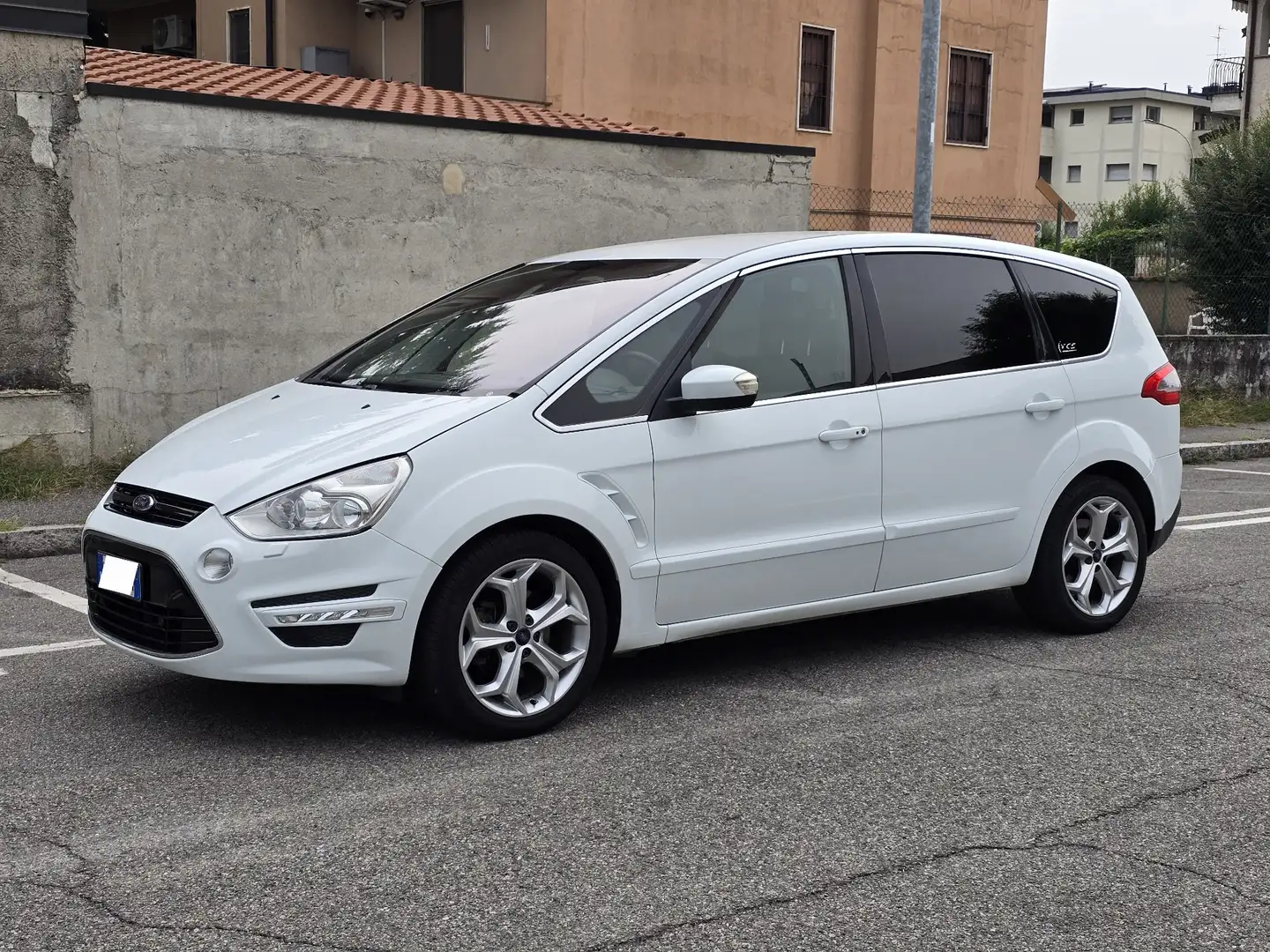 Ford S-Max 2.0 tdci Titanium c/radio 163cv powershift Bianco - 1