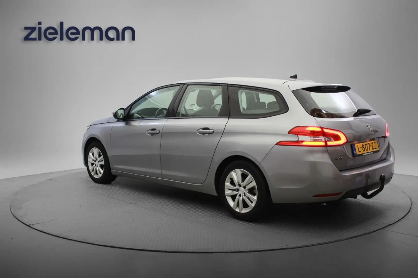 Peugeot 308 SW 1.2 PureTech Active - Carplay, Cruise, Trekhaak Gris - 2