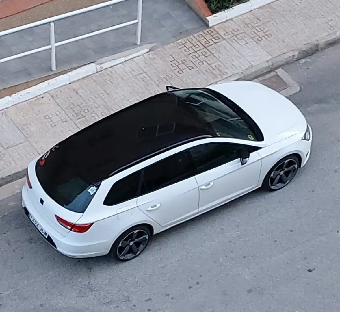 SEAT Leon León 1.6TDI CR S&S Reference Eco. 110 - 2