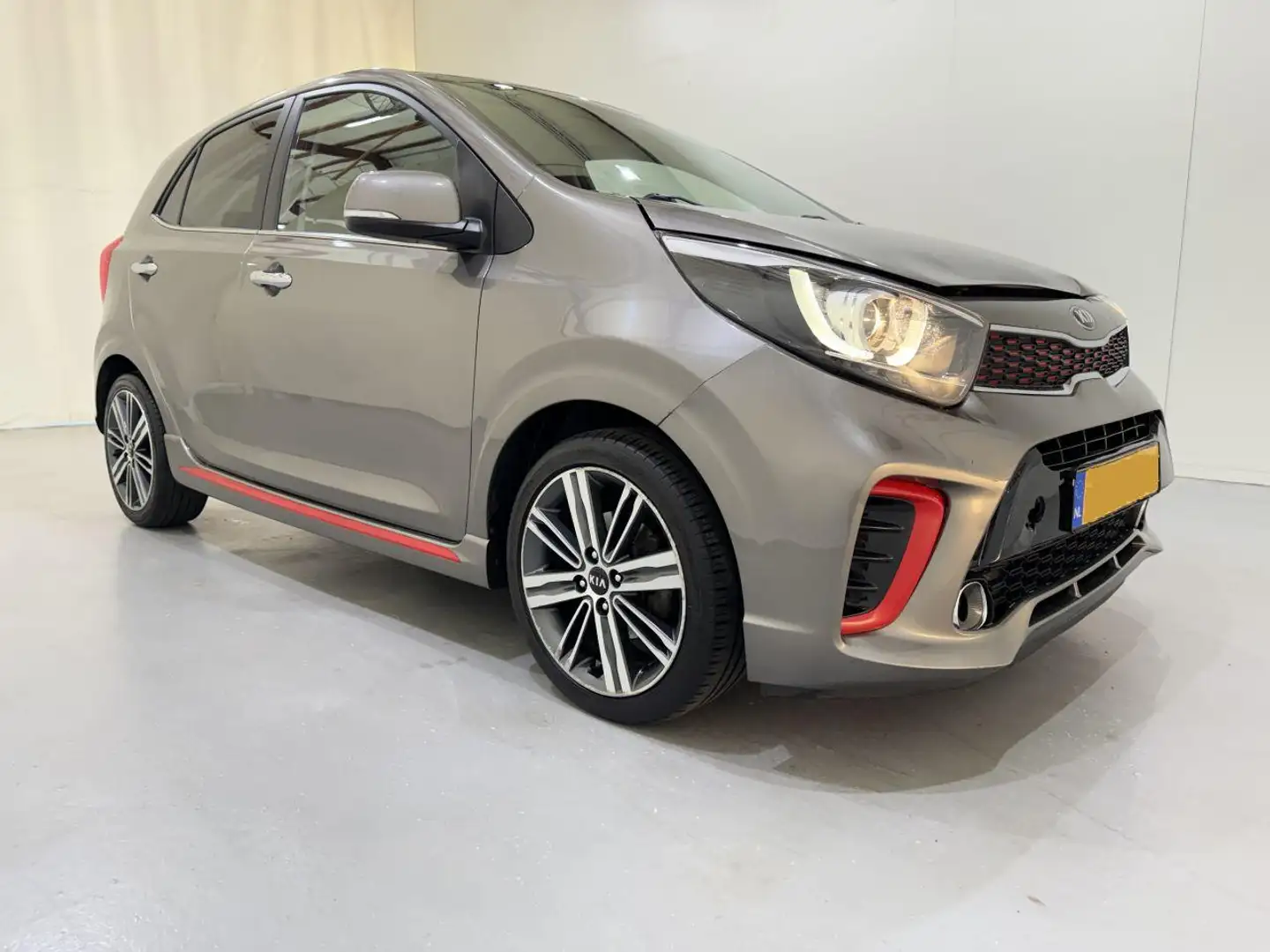 Kia Picanto HB 1.0 GT-Line Leer/Clima/Navi Grijs - 1