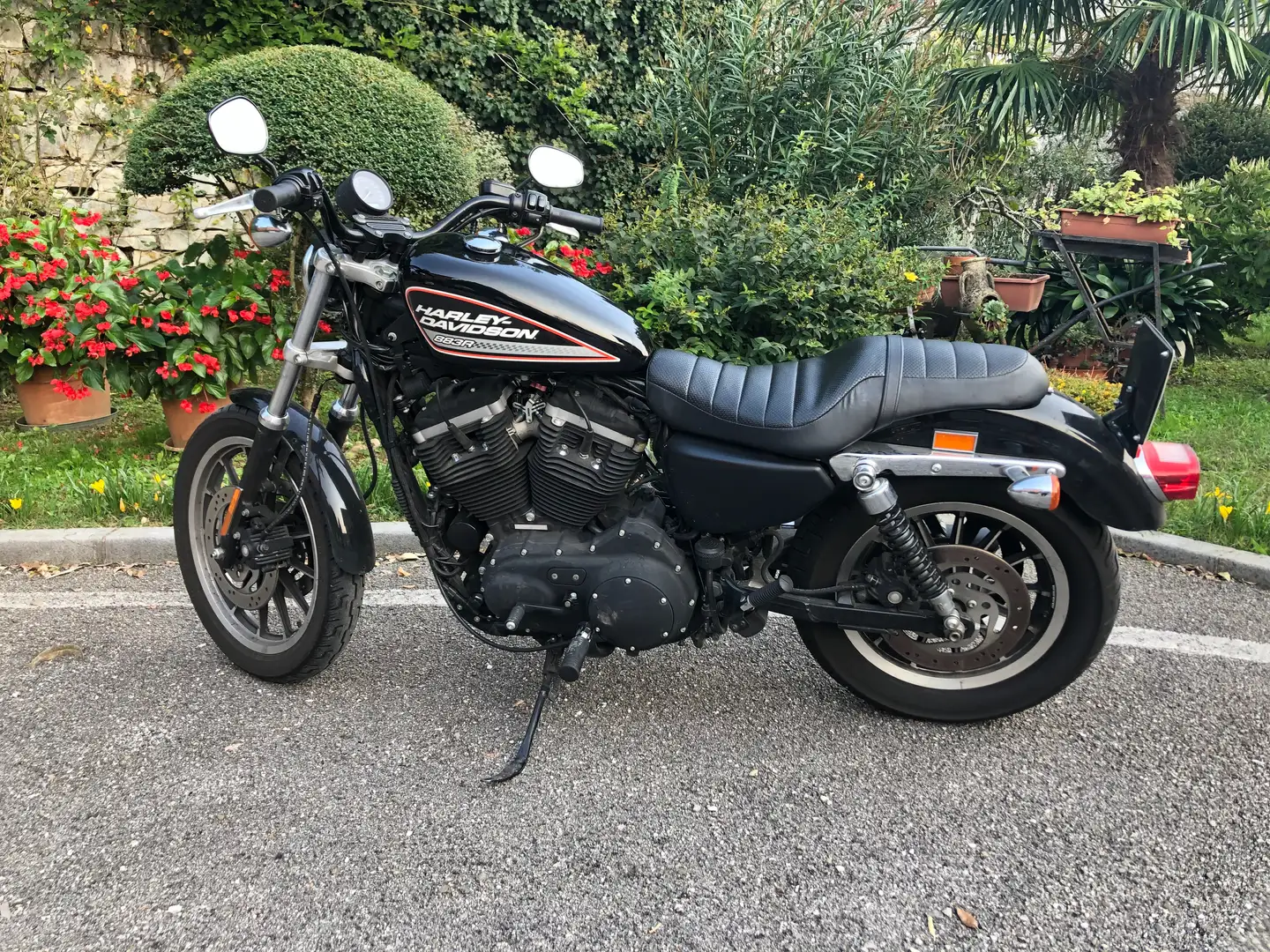 Harley-Davidson Sportster 883 Negro - 1