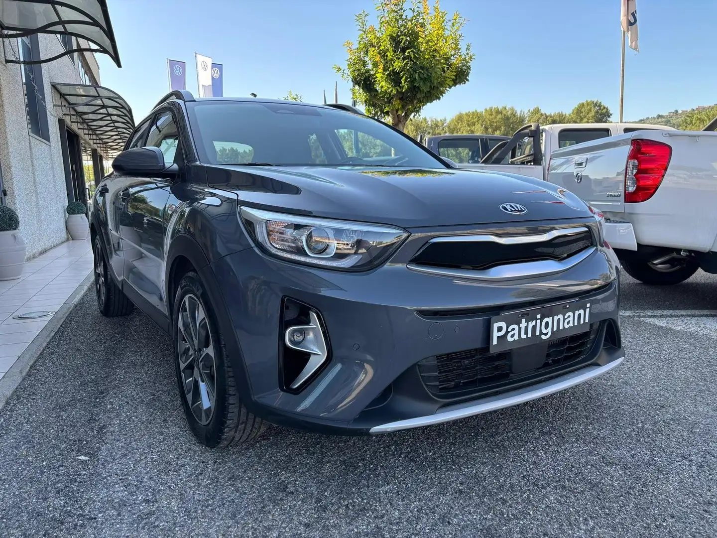 Kia Stonic 1.0 t-gdi mhev Style 120cv A-T UNICO PROPRIETARIO Grigio - 1
