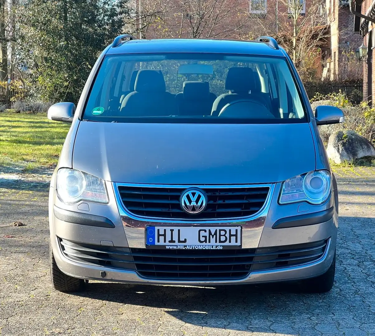 Volkswagen Touran Conceptline Grau - 2