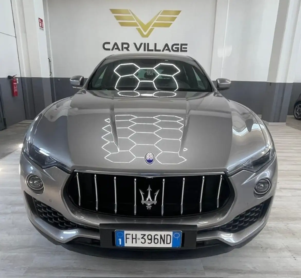 Maserati Levante Levante V6 Diesel AWD Gris - 1