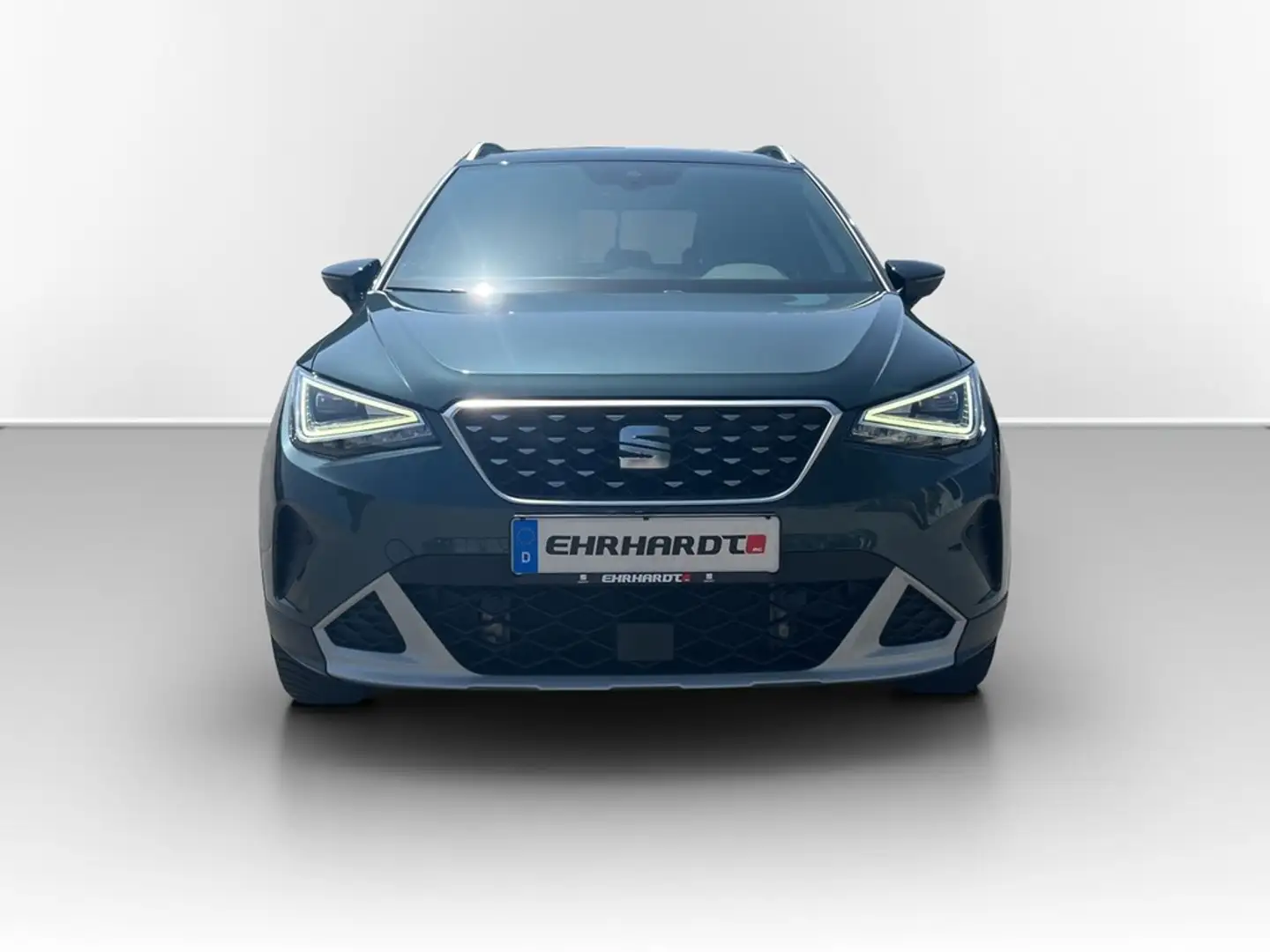 SEAT Arona 1.0 TSI Xperience AHK*NAVI*LED*ACC*PARKLENK*KAM... Grün - 2