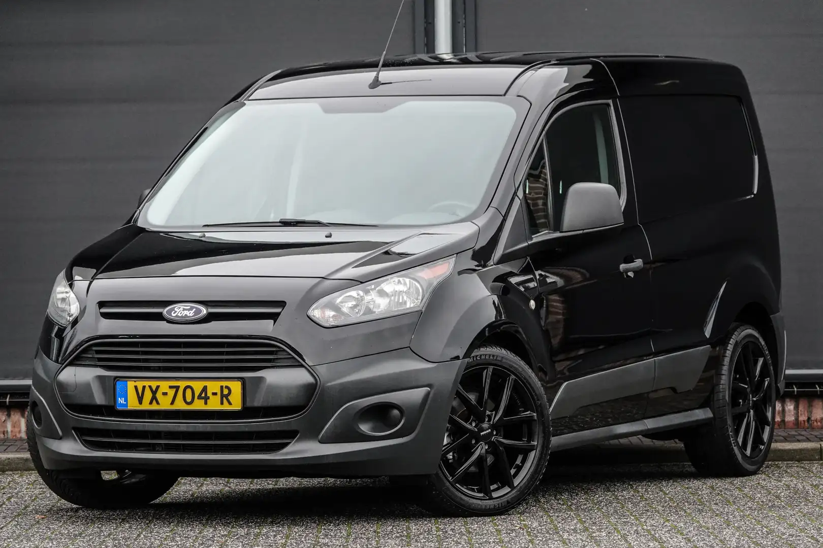 Ford Transit Connect L1 | 1.5Tdci 75Pk | Ambiente | 18'' | Shadow Black Zwart - 1