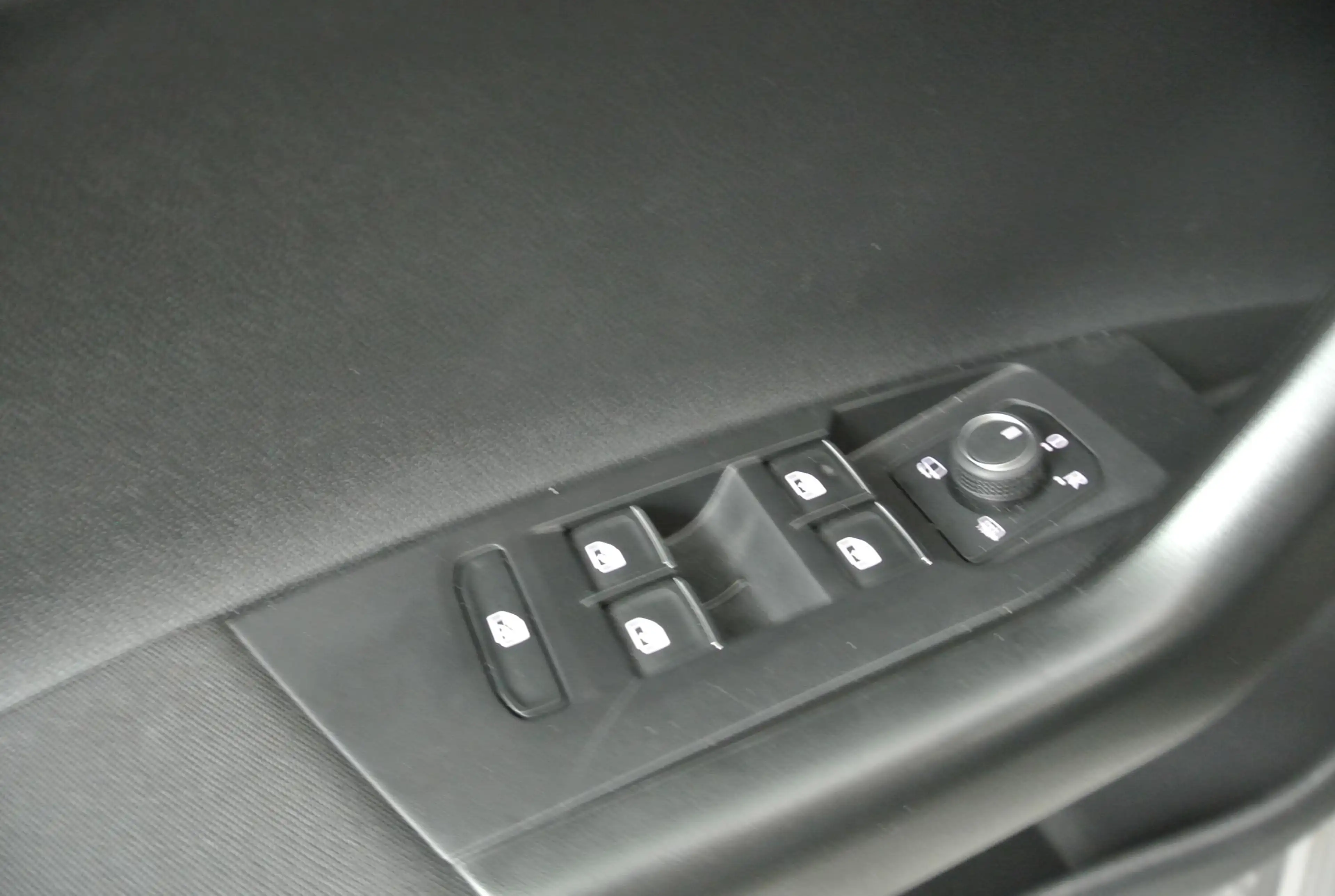 Volkswagen Polo 1.0 TSI R-Line | Carplay/Android Auto | Camera | C — photo 28