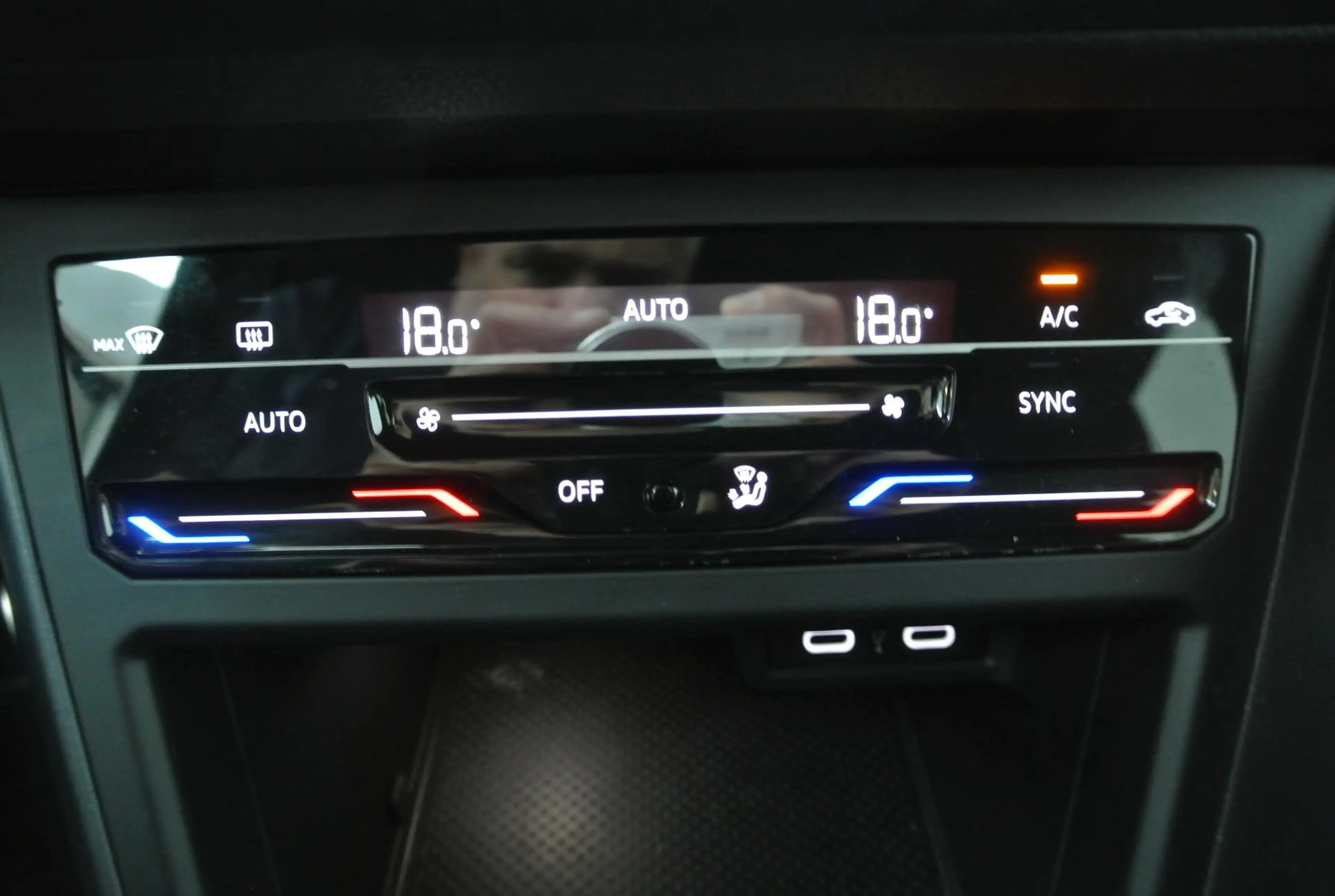 Volkswagen Polo 1.0 TSI R-Line | Carplay/Android Auto | Camera | C — photo 21