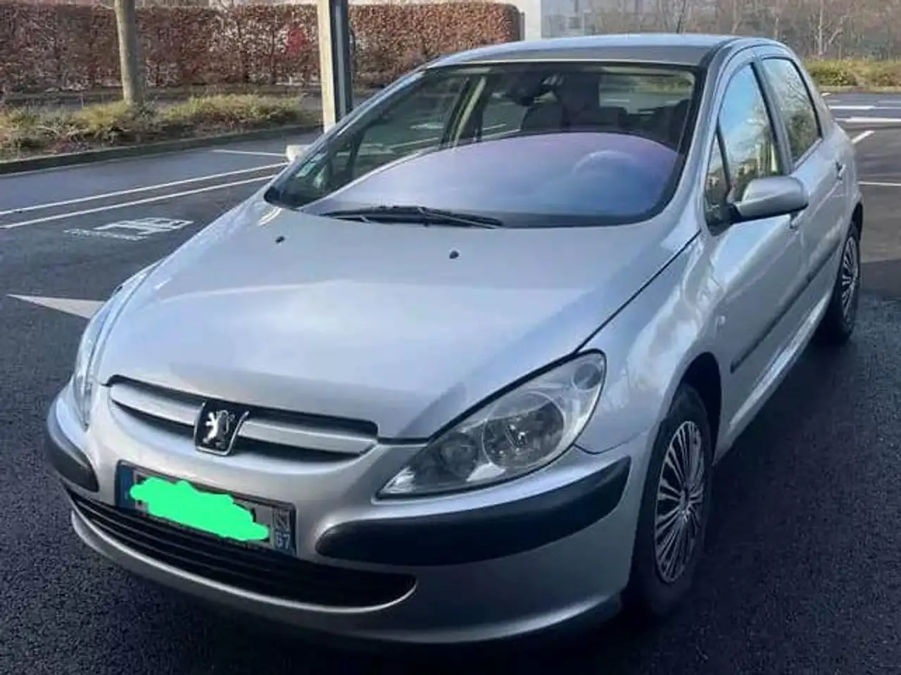 Peugeot 307 Clio 1.2 16V 75 eco2 Authentique