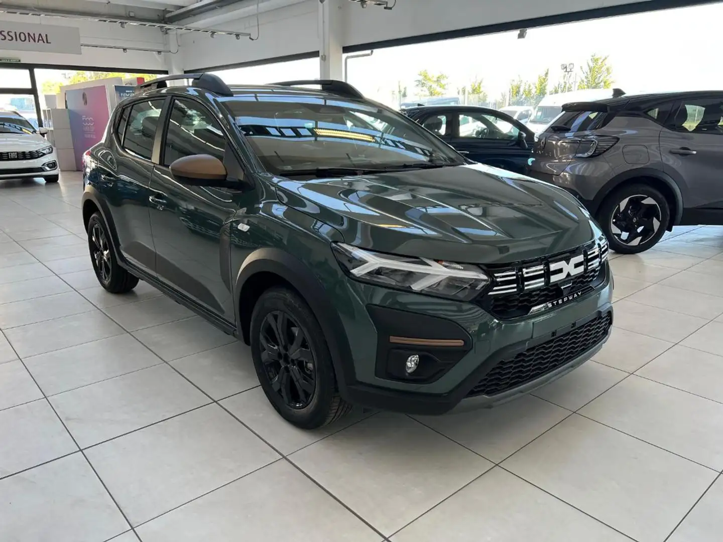 Dacia Sandero Stepway 1.0 TCe ECO-G Extreme-KM ZERO, VARI COLORI - 1