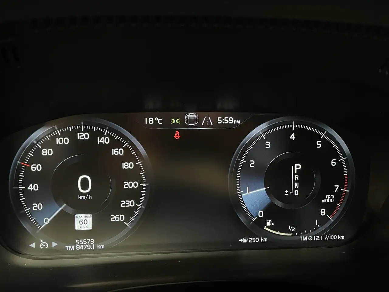 Volvo XC60 снимка Volvo XC60