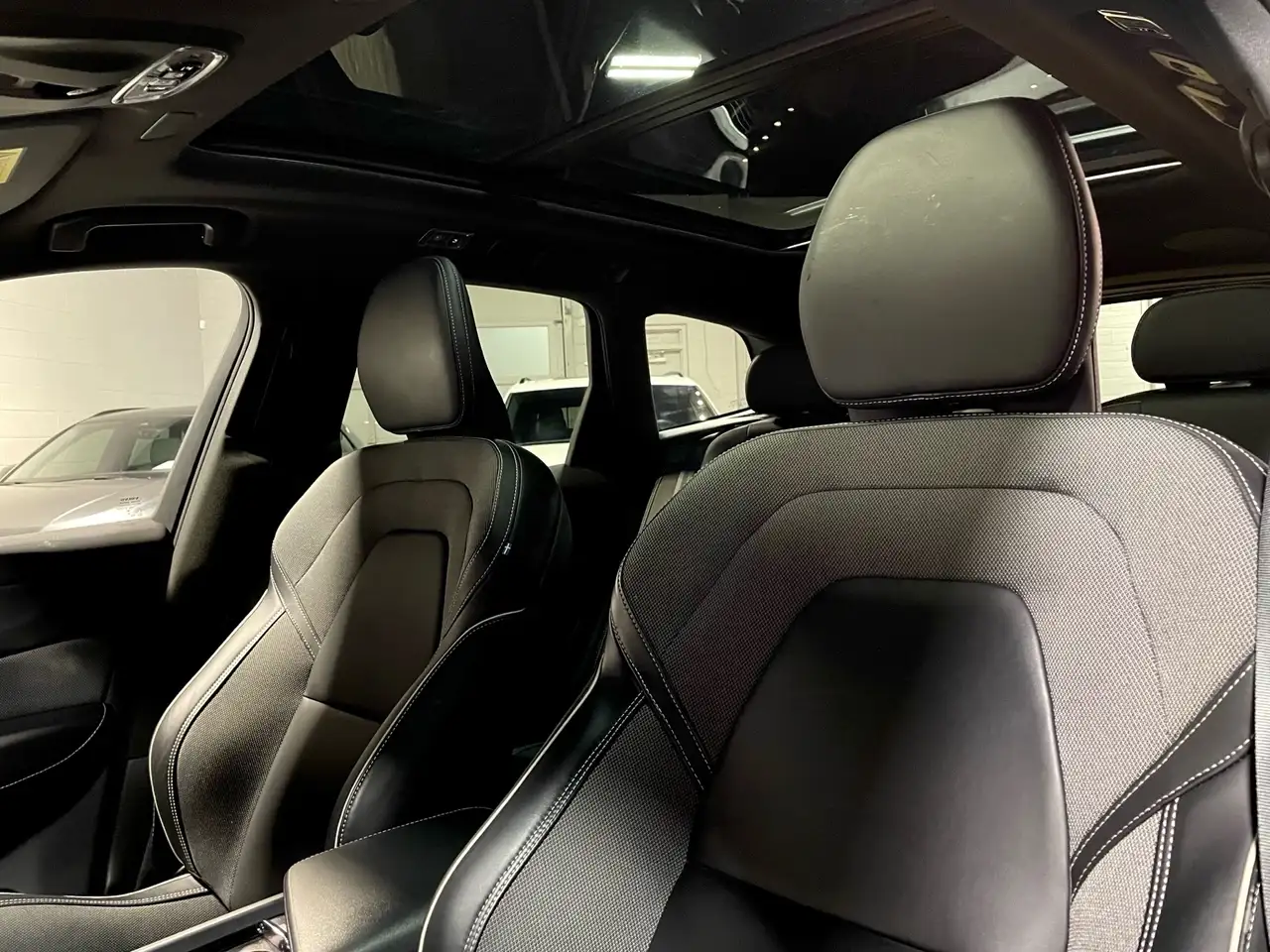 Volvo XC60 снимка Volvo XC60