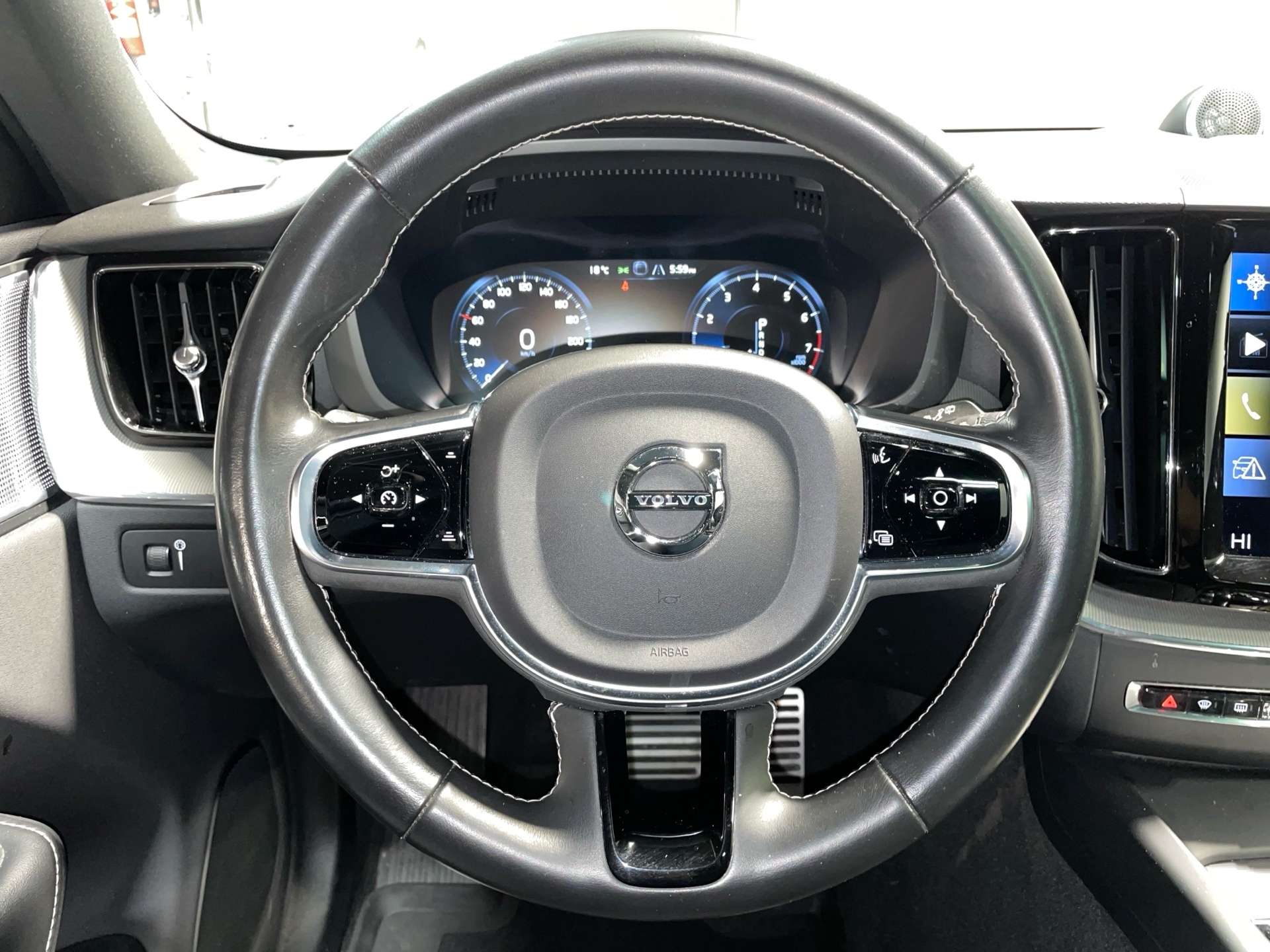 2021 Volvo XC60 T6 AWD R-Design|PANO|BCK UP|NAVI|BLD SPT|CLEAN CAR thumb 14