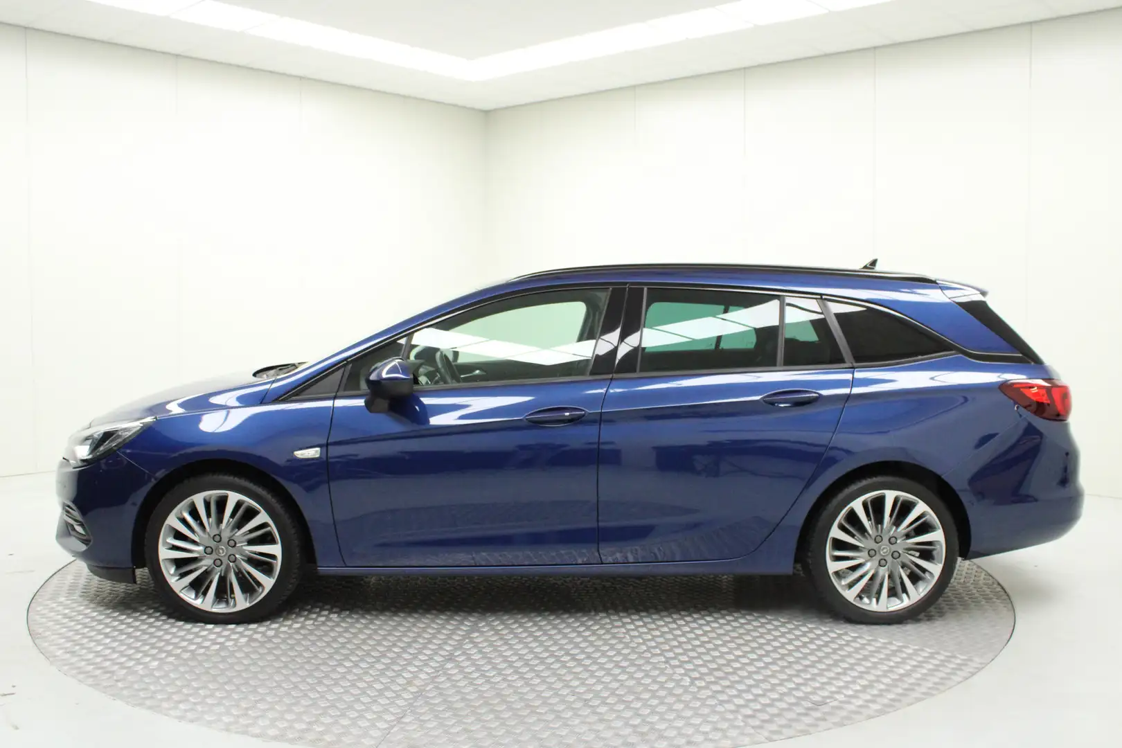 Opel Astra Sports Tourer 1.2 Launch Edition | Airco / Camera Bleu - 2