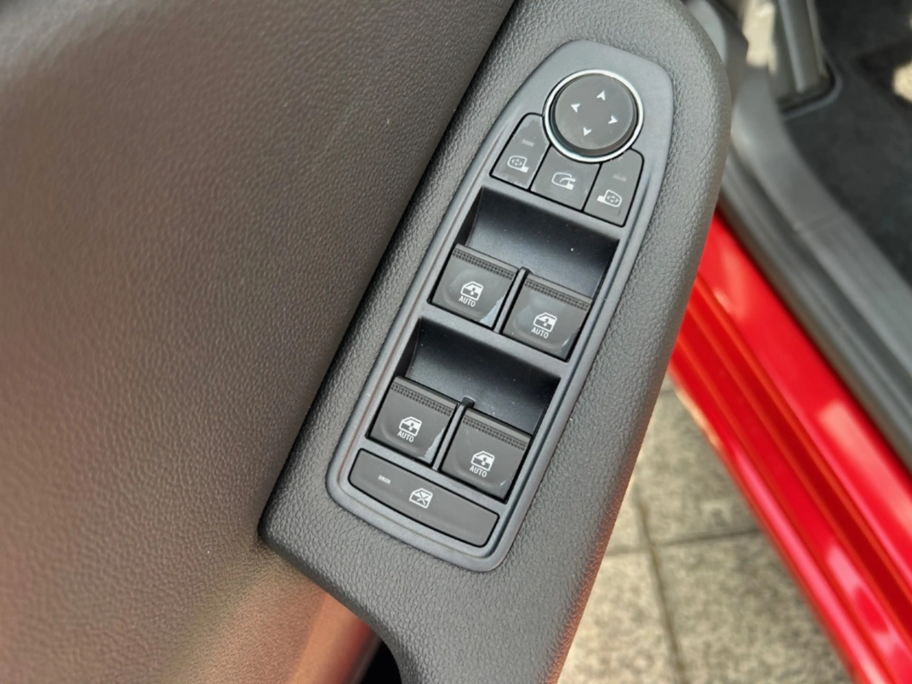 Mitsubishi Colt Top Hybrid 1.6 BOSE NAVI KAMERA SHZ — photo 11