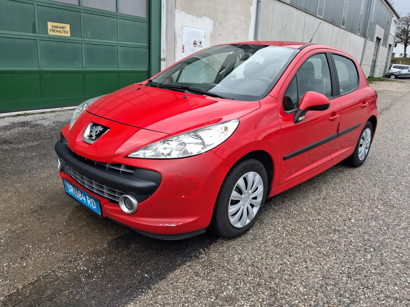 Peugeot 207 1,6 HDi 90 Pickerl neu - 1