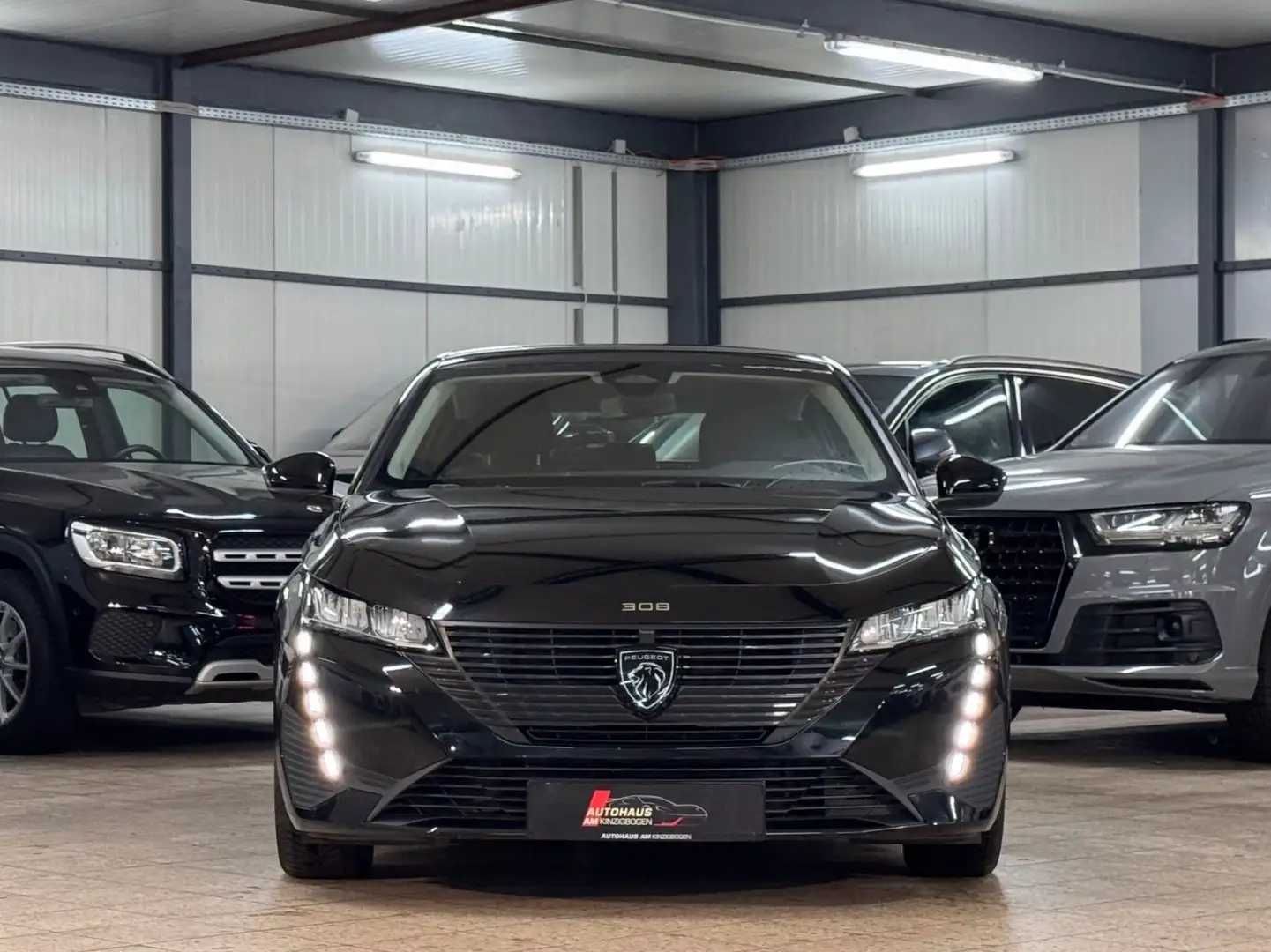 Peugeot 308 Active PackLED*CARPLAY*DAB*PDC*LANE*1.H Schwarz - 2