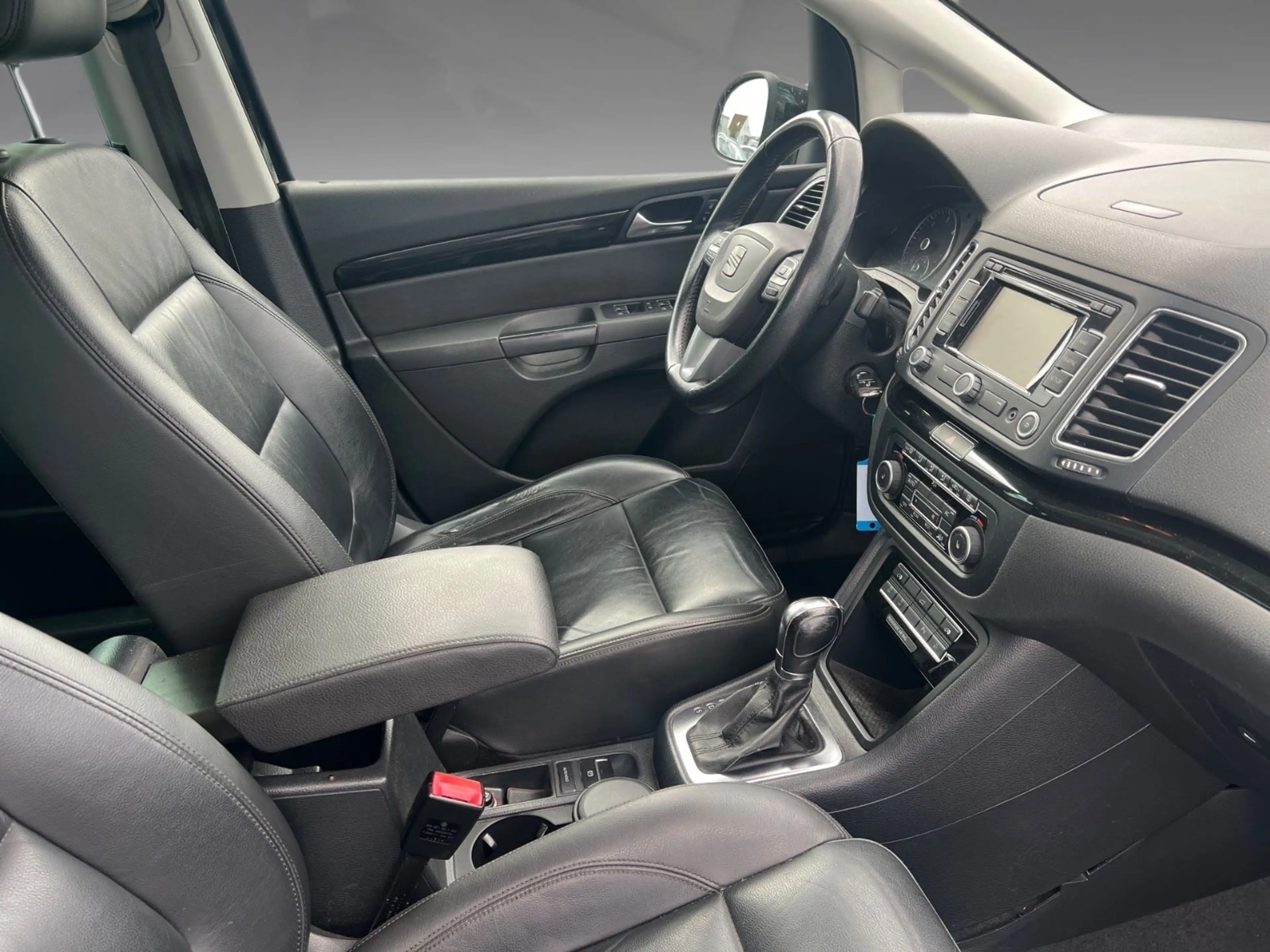 SEAT Alhambra Style 2.0TDI DSG Pano Leder Xenon — photo 14