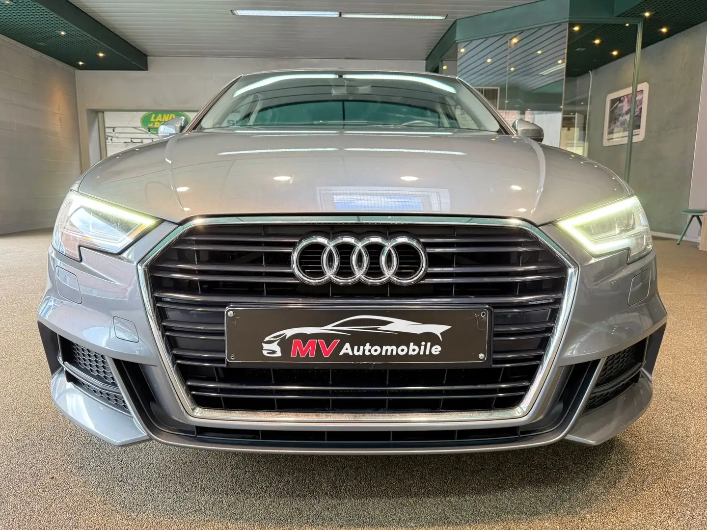 Audi A3 Sportback 1.6TDi S line * Navi * Feux Led * Clim Gris - 2