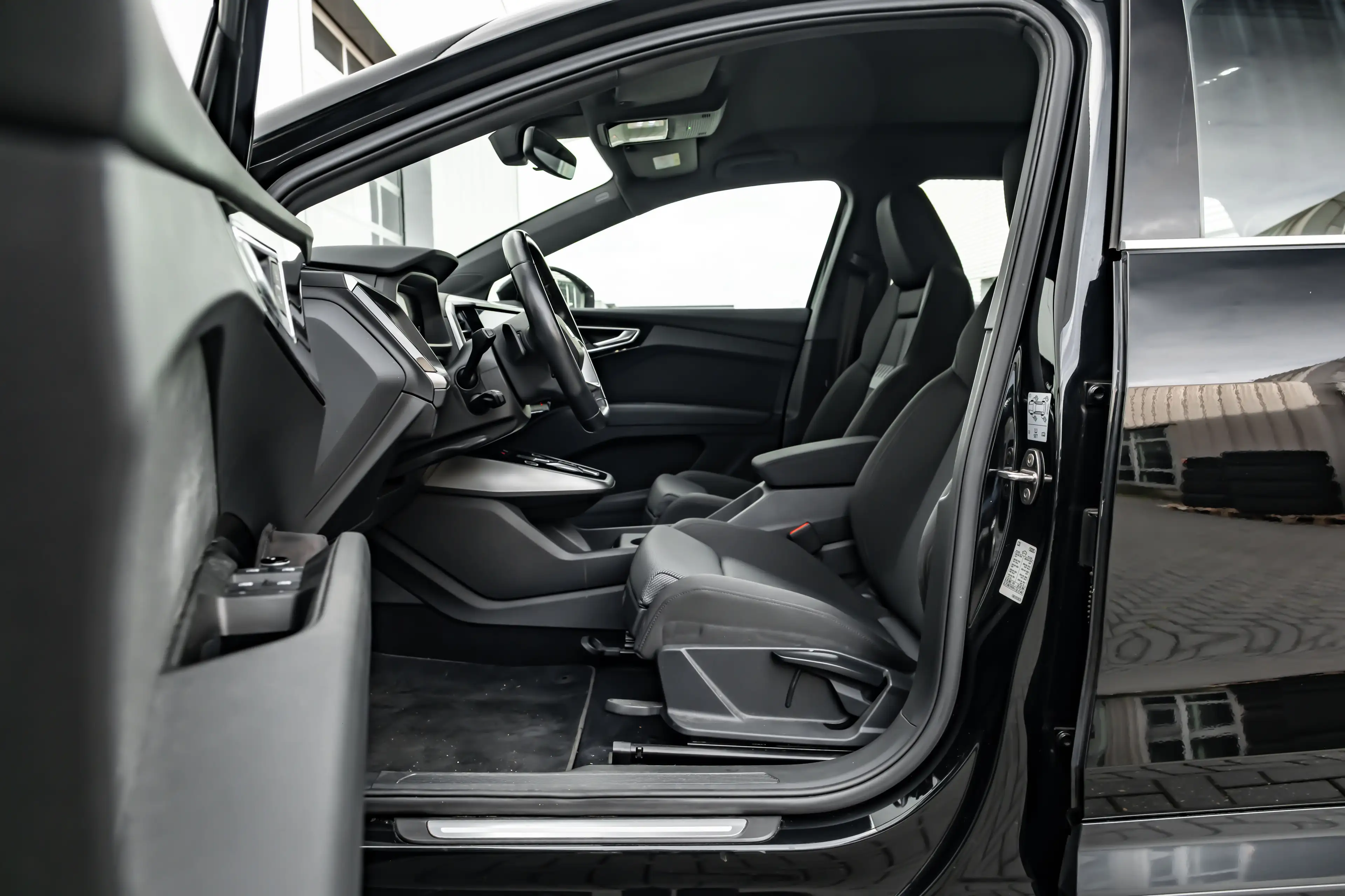 Audi Q4 e-tron 40 Launch edition Advanced Plus 77 kWh 204PK | Tre — photo 13