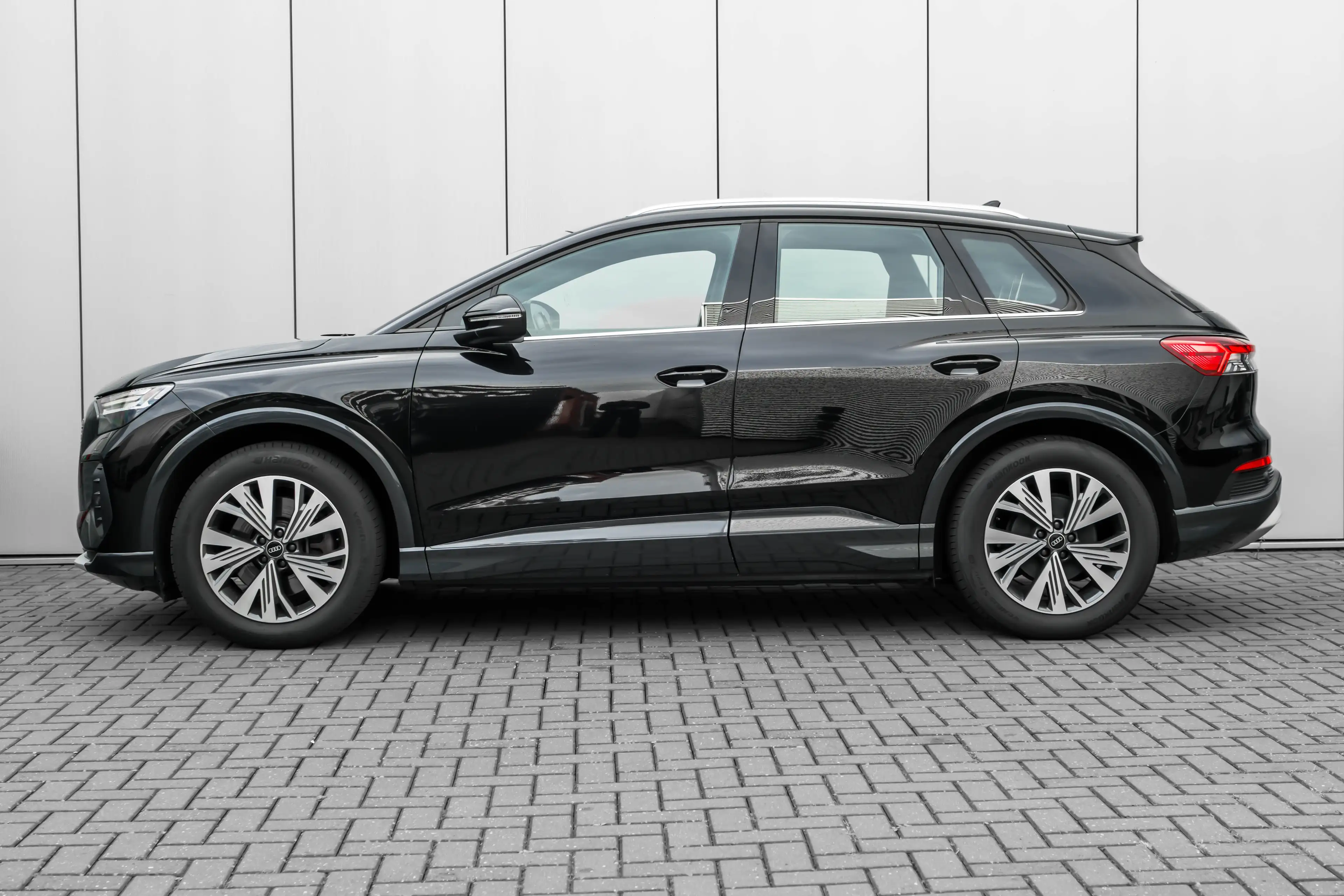 Audi Q4 e-tron 40 Launch edition Advanced Plus 77 kWh 204PK | Tre — photo 3
