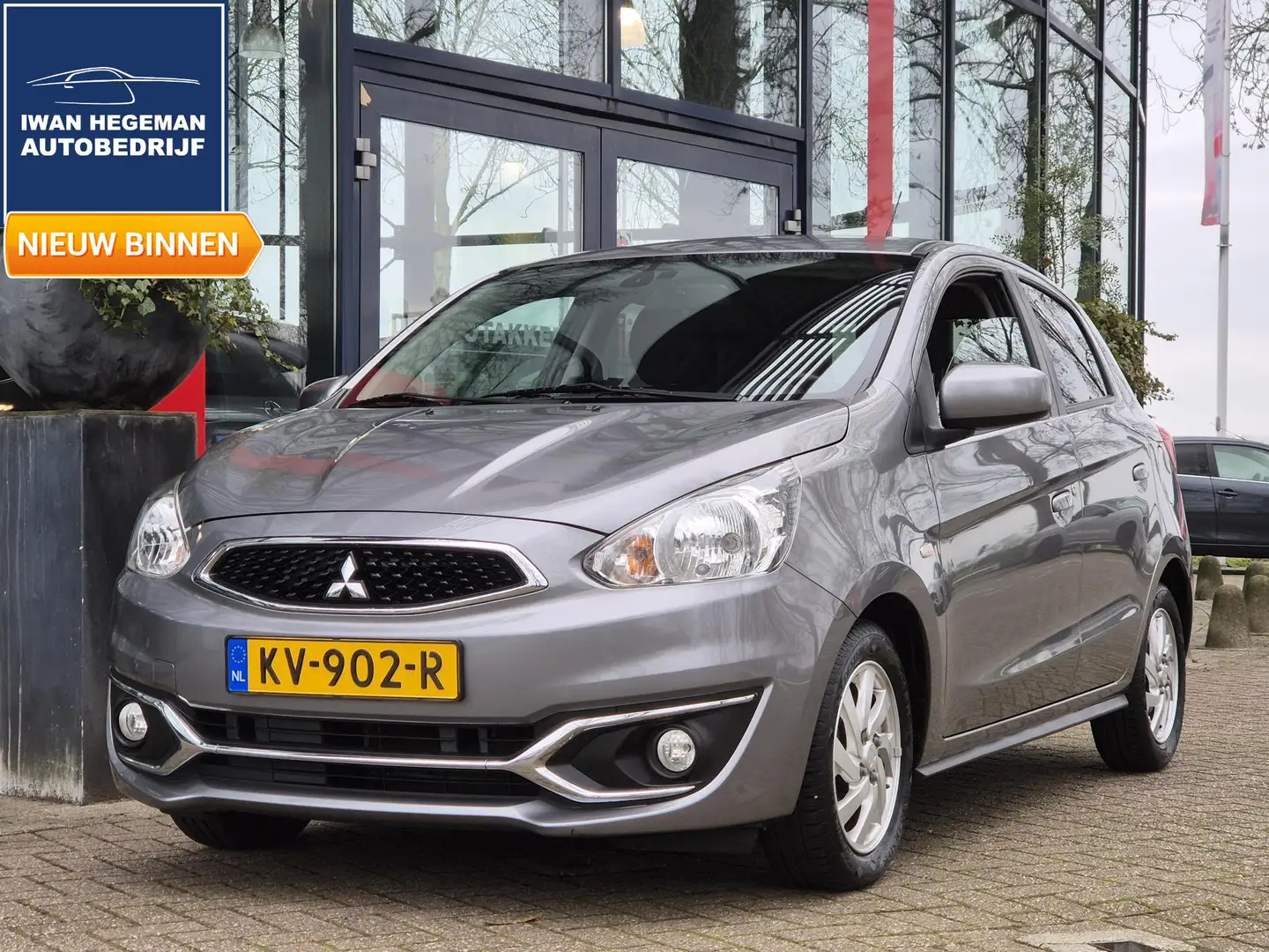 Mitsubishi Space Star 1.2 Life | Airco | Cruise Control | Licht metalen Gris - 1