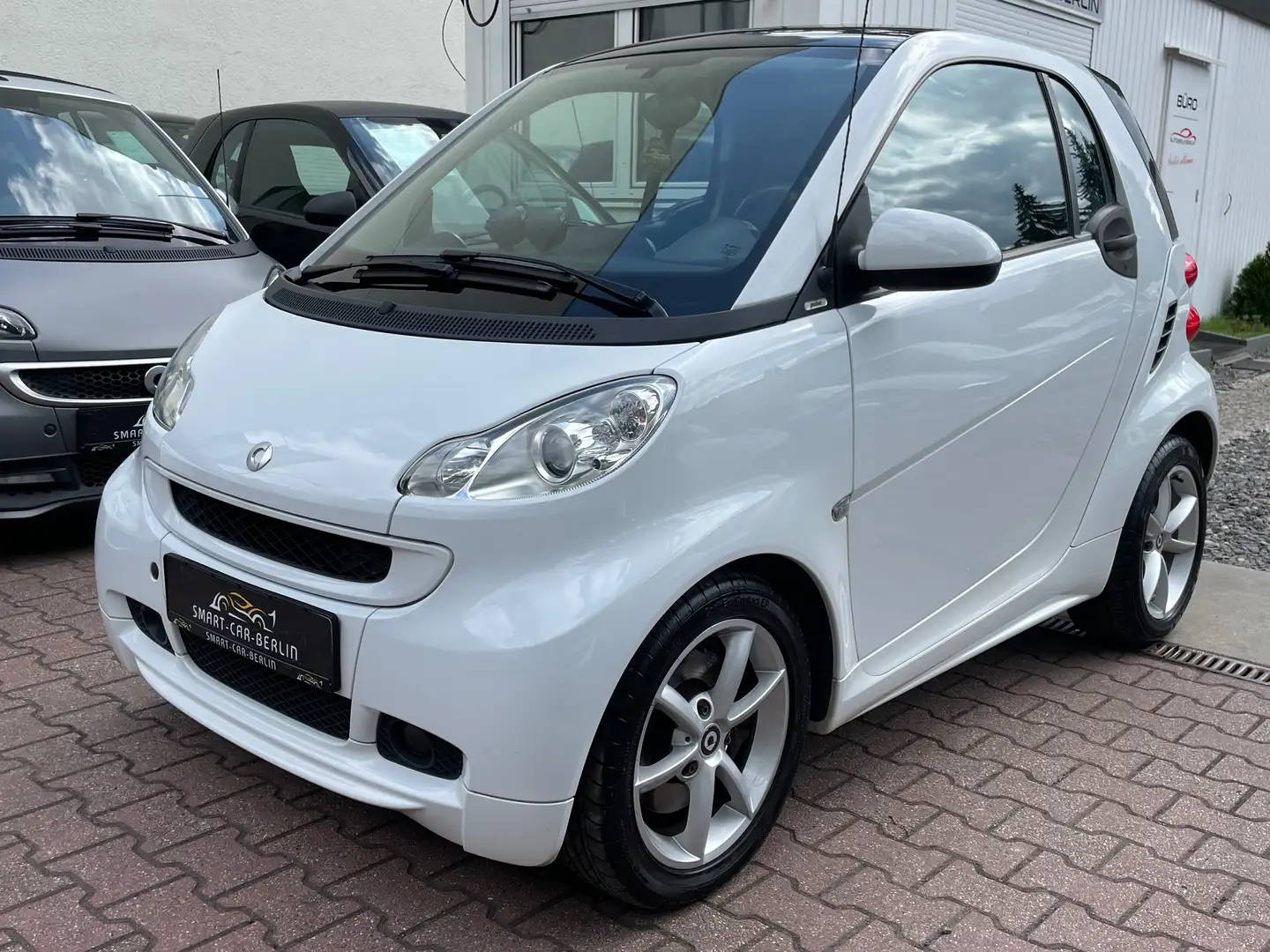 smart forTwo coupe softouch pulse micro hybrid drive Blanc - 1