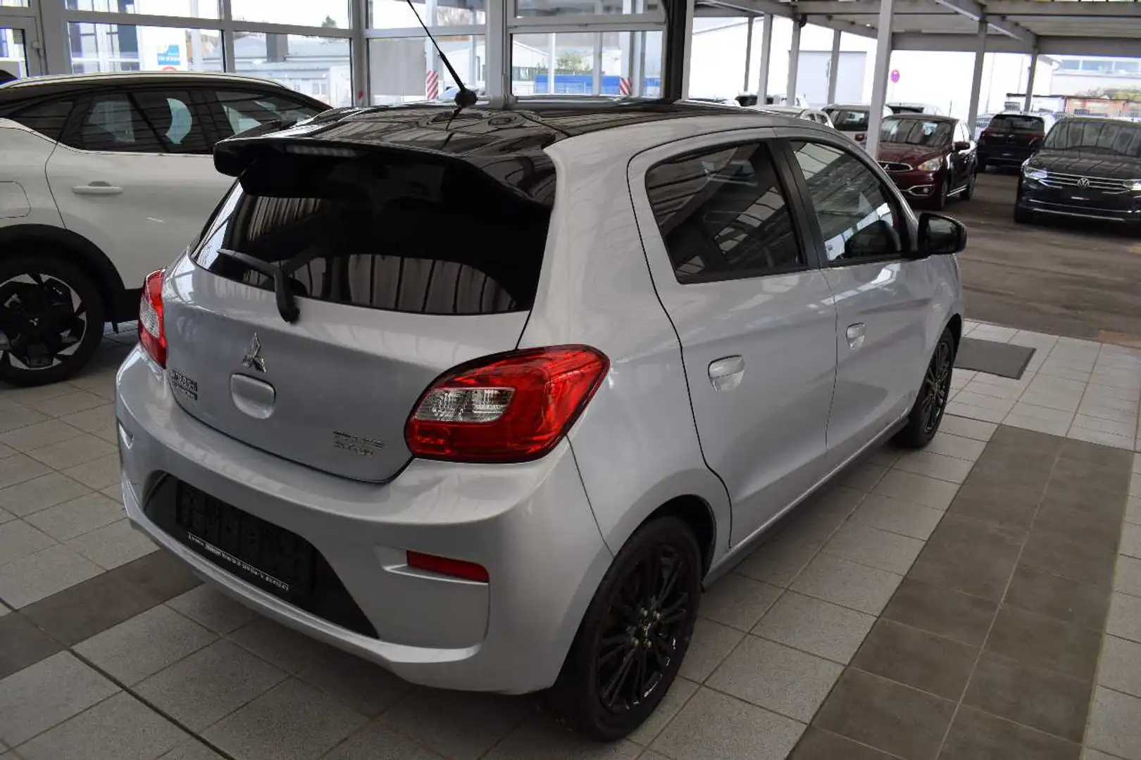 Mitsubishi Space Star Diamant+ Automatk Silber - 2