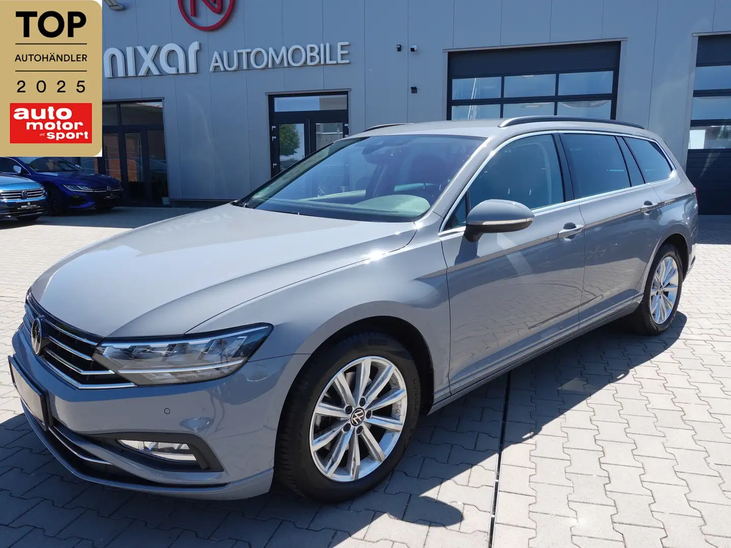 Volkswagen Passat Variant 2,0 TDI Variant Business DSG/AHK/DigiTaco Grau - 1