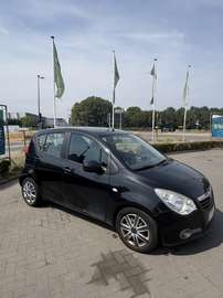 Zeer mooie en goed onderhouden Opel Agila 1.2 benz