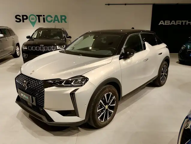 DS Automobiles DS 3 DS 3 Hybrid 136 Édition France