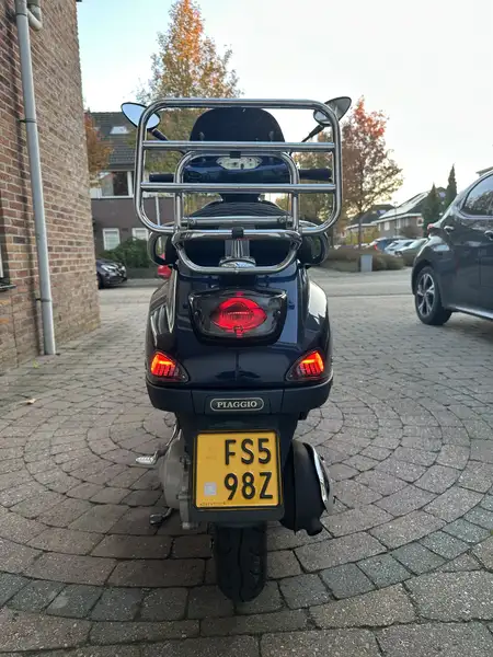 Vespa LX 50 - foto 3