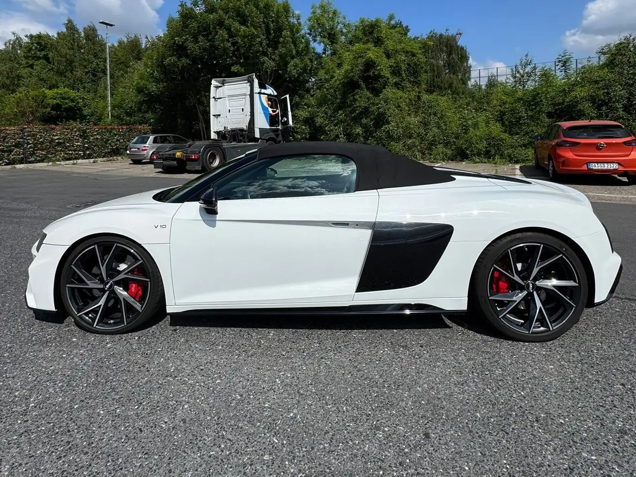 Audi R8
