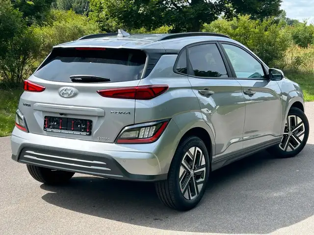 Hyundai Kona view 6